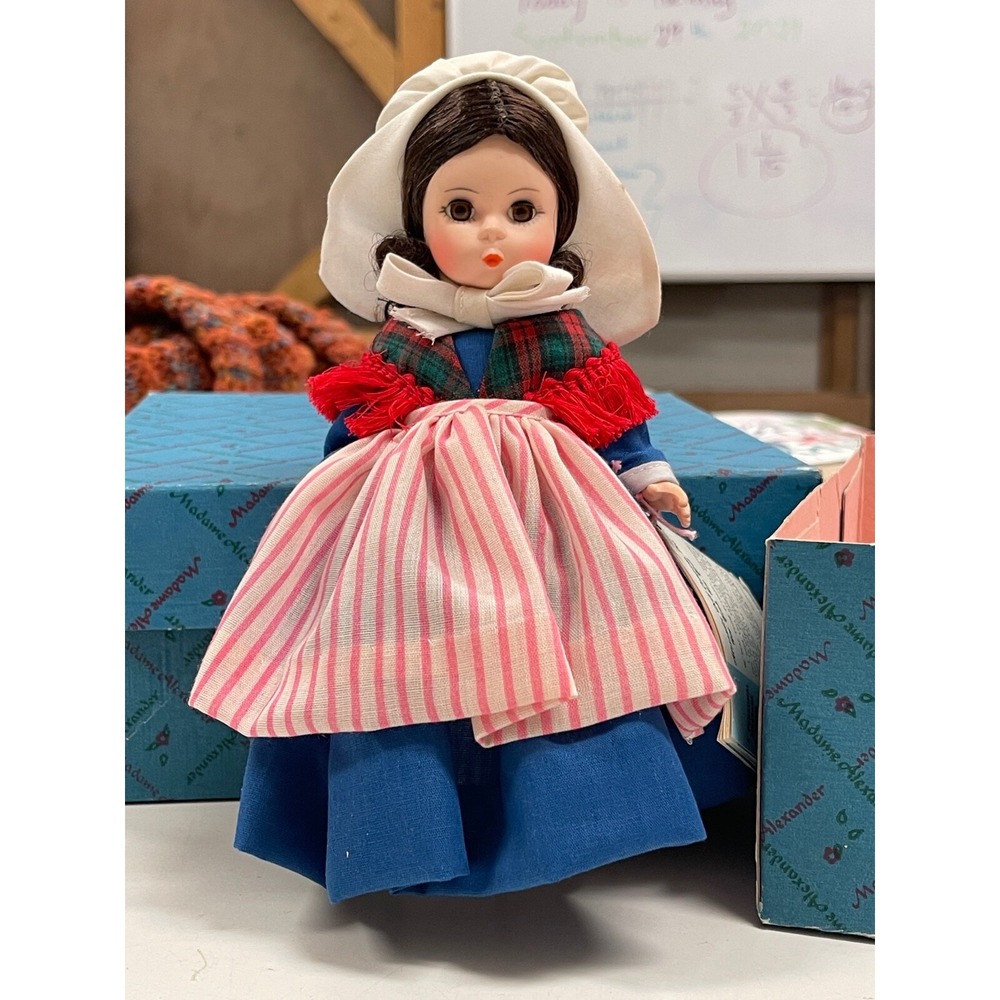 Madame‎ Alexander 8" Doll BELGIUM #562 with original Box EUC
